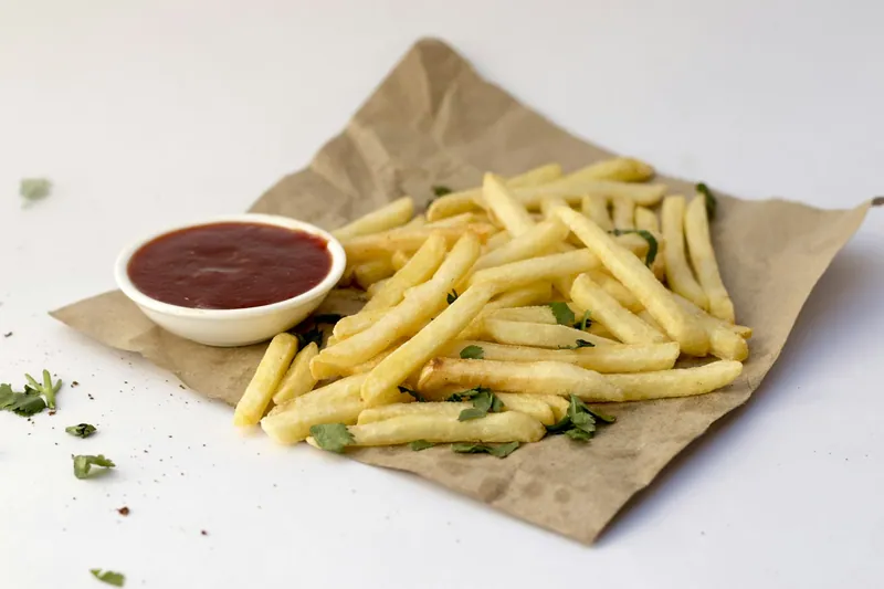 Crispy seasoned potato wedges